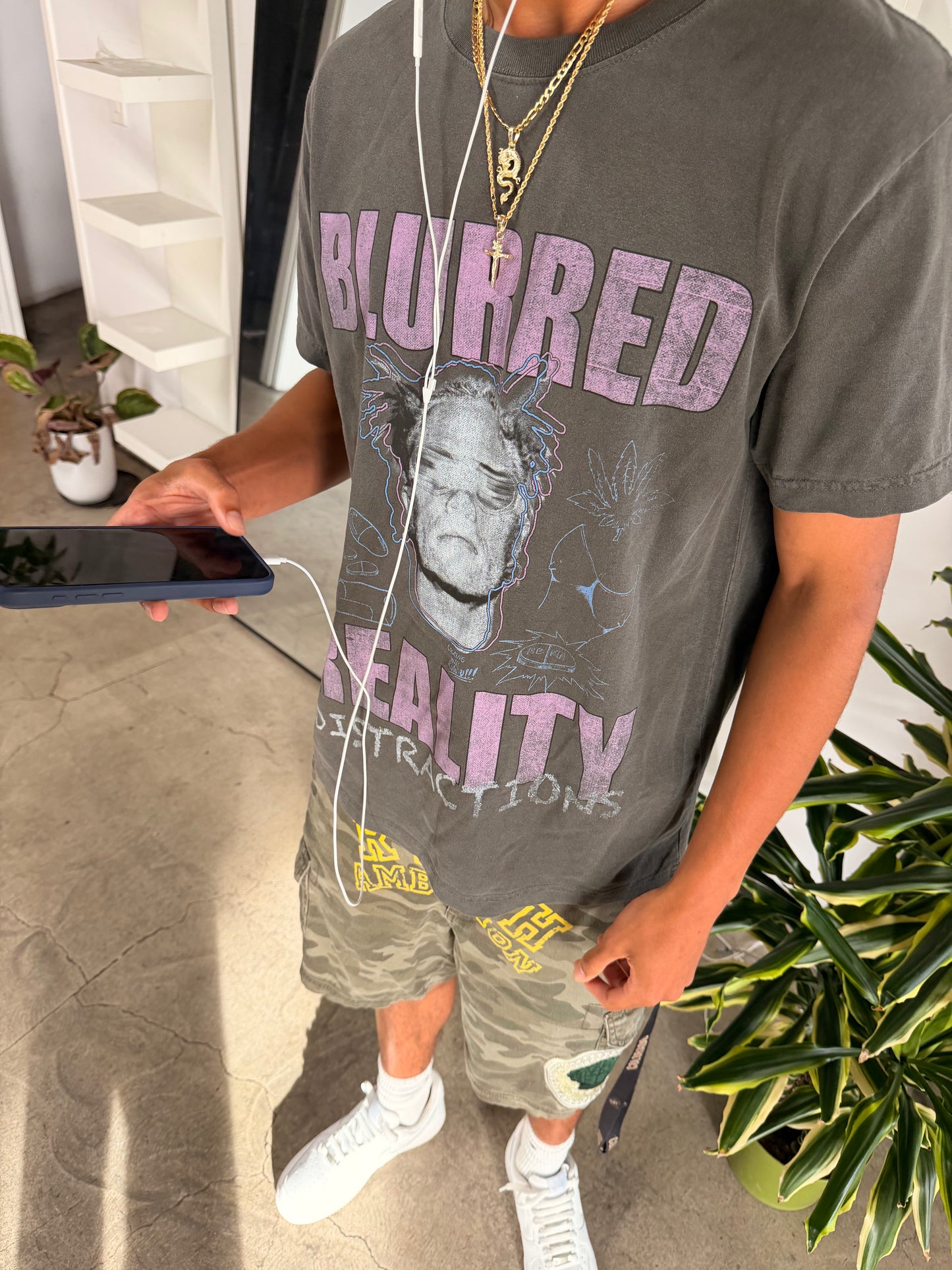 DISTRACTIONS T-SHIRT